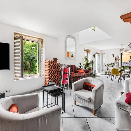 Couette Et Polochon Bed & Breakfast