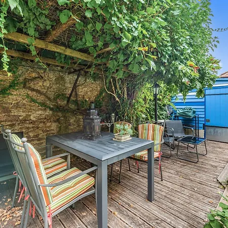 B&B Couette Et Polochon Saint-Julien (Rhone)